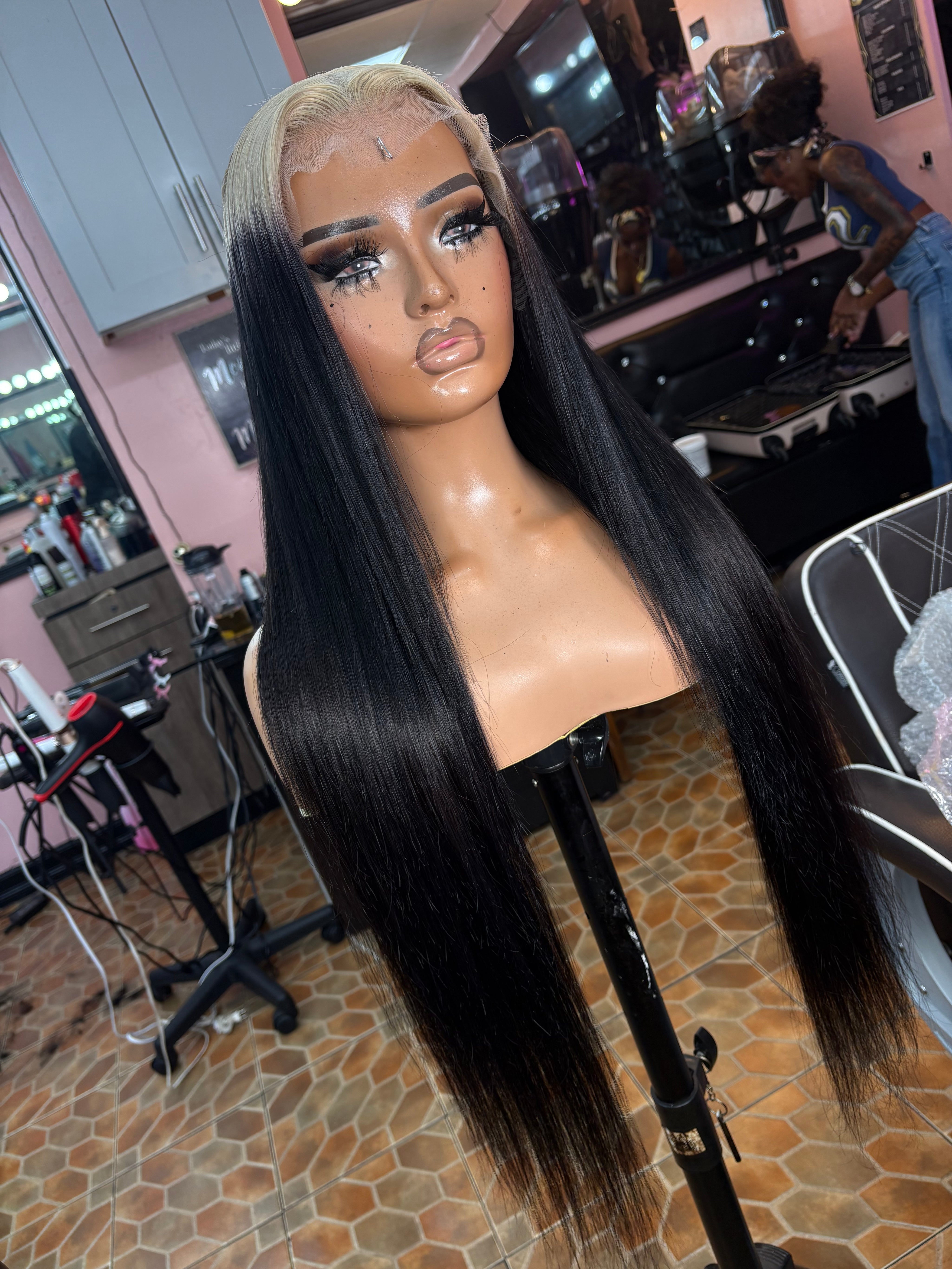 18. 13X4 HD Emo Girl Frontal Wig 28”✔️