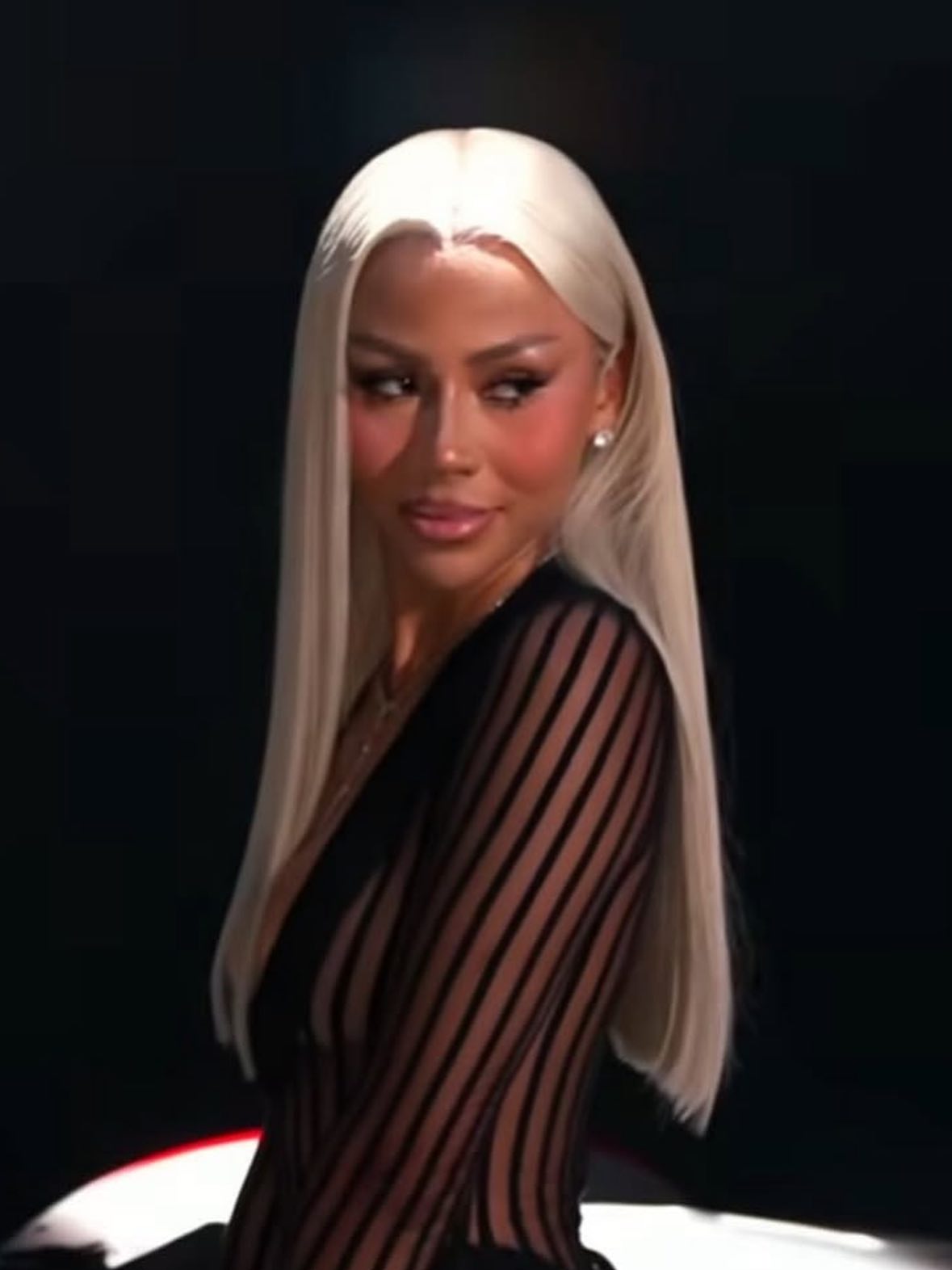 13X6 HD Raw Blonde Straight Frontal Wig