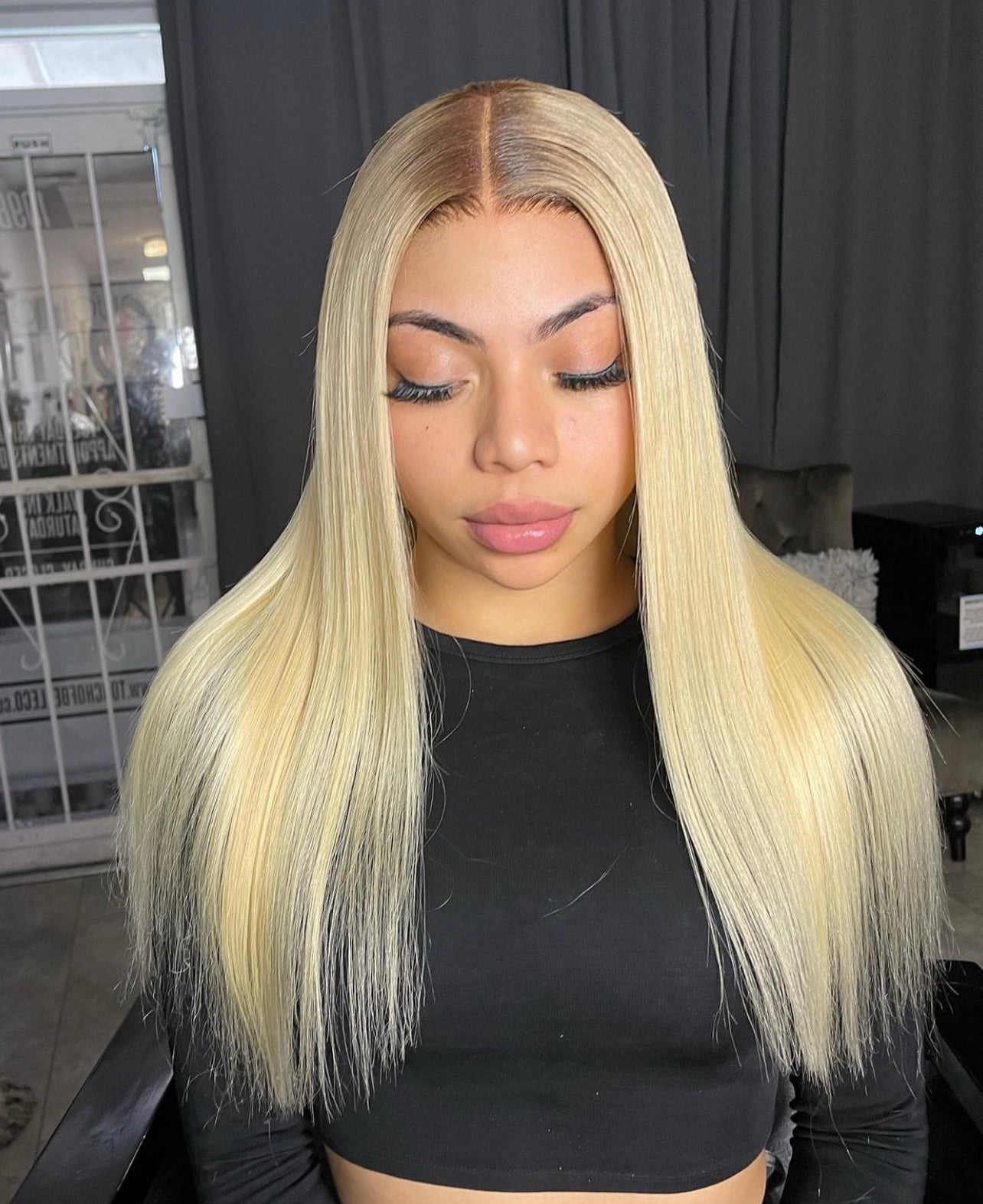 5X5 Blonde Closure Wig (Transparent)